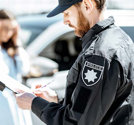 foto dni agente de seguridad